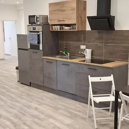 Apartment - Large 4 Near Ravensburg *
