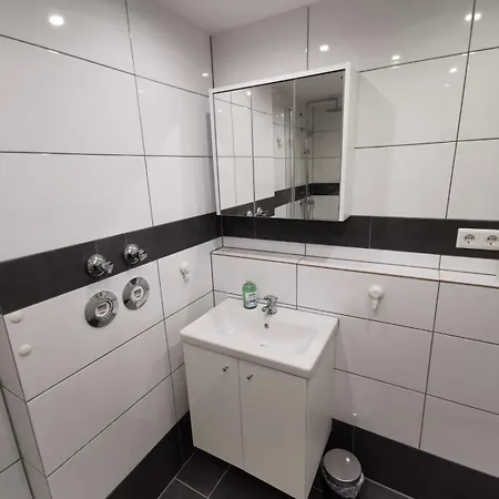 Apartment - Large 4 Near Ravensburg *