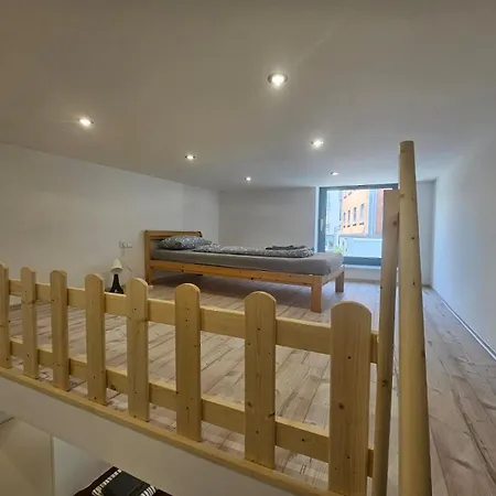 - Large House With 4 With 2-4 Bedrooms Near Ravensburg Appartement