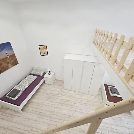 - Large House With 3 With 3-4 Bedrooms Near Ravensburg Apartament *