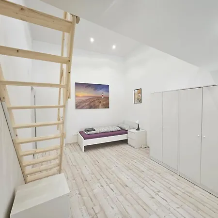 - Large House With 3 With 3-4 Bedrooms Near Ravensburg Baienfurt