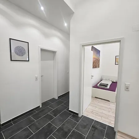 Appartement - Large House With 4 With 2-4 Bedrooms Near Ravensburg